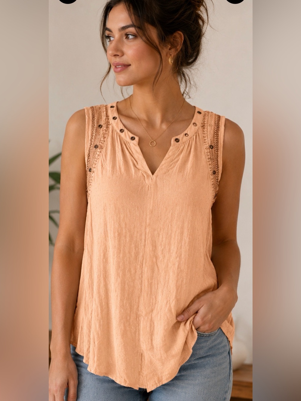 Knox Rose Peach Boho Sleeveless Embroidered Grommet Top‎ Medium